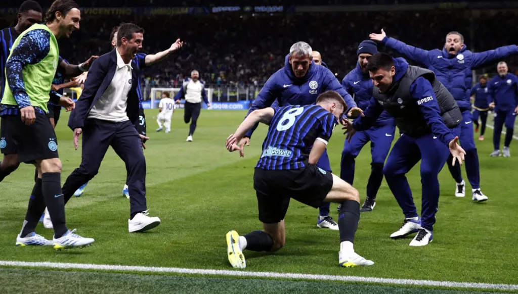 إنتر ميلان يقترب من حسم لقب الدوري الإيطالي