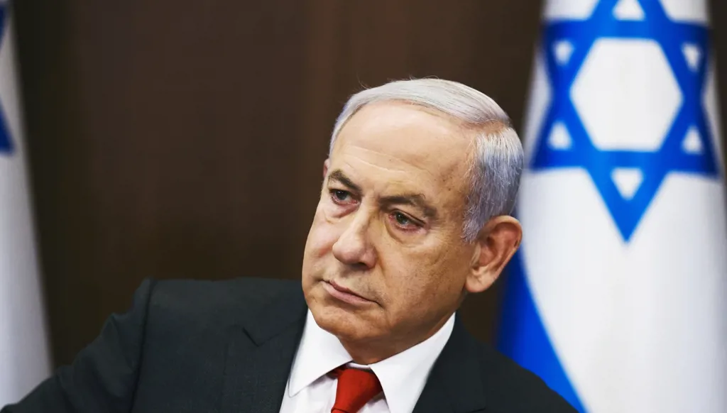 نتنياهو يتقدم بطلب عفو للرئيس الإسرائيلي