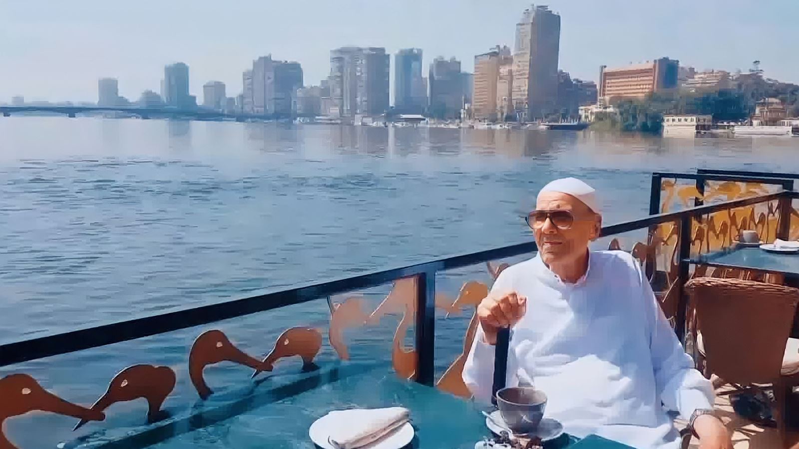 نجل نعيم عيسى لـ"النهار": والدي غادر الرعاية المركزة... ومحبة الجماهير ودعواتها غمرته