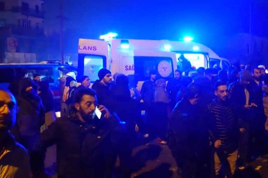 نكبة انسانية في تركيا وسوريا: الزلزال خلّف مئات القتلى وآلاف الجرحى والمشرّدين والقصص المرعبة!