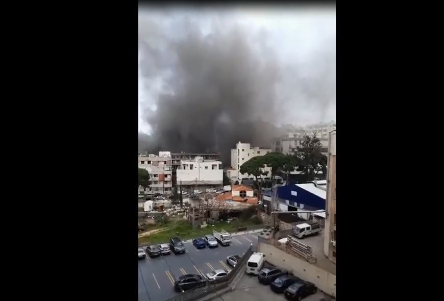 بالفيديو والصور - حريق كبير داخل مستودع في منطقة النيو روضة - المتن