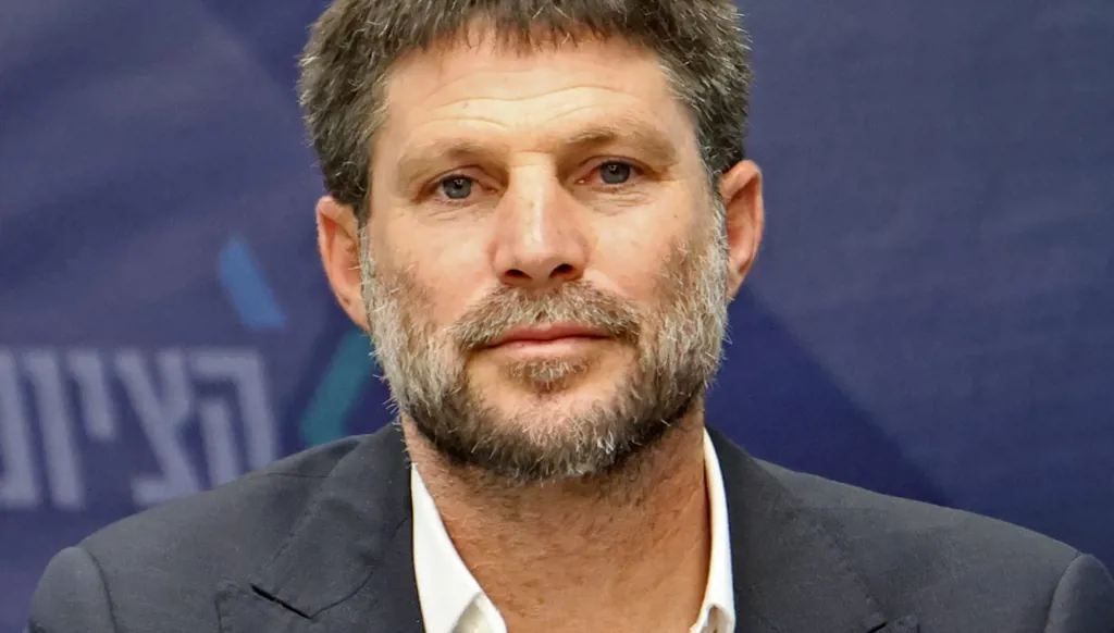 إعلام عبري: مقربو سموتريتش يؤثرون على القرار في إسرائيل