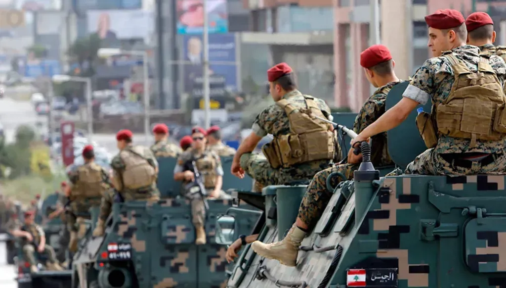 Communiqué conjoint du Président de la République libanaise et du Président de la République française :  la Conférence de soutien aux Forces armées et aux Forces de sécurité intérieure libanaises qui devait se tenir le 5 mars à Paris est reportée à avril