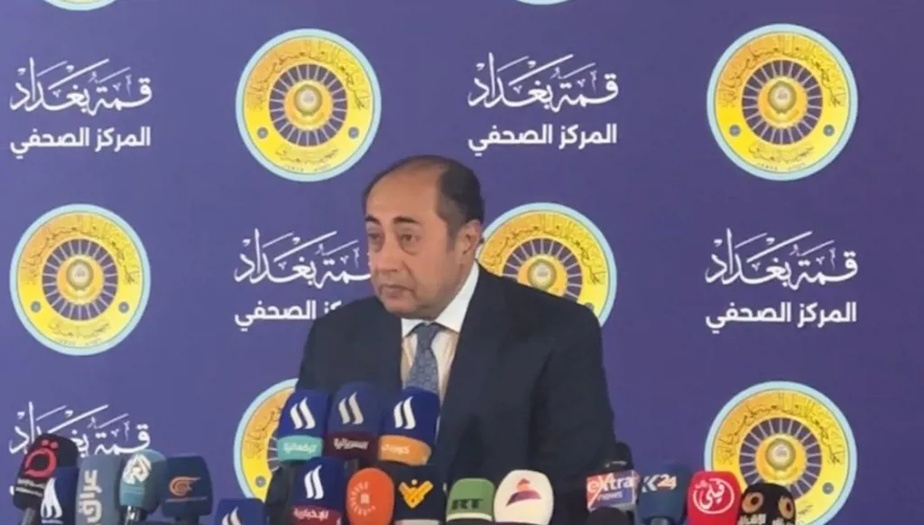 زكي ينفي انسحاب الإمارات من قمة بغداد: تمثيلها سيكون عالياً جداً