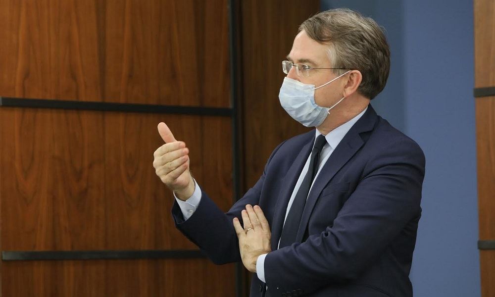 باب التسوية شُرِّع والعمل على سلة متكاملة... مسؤول لبناني لدوريل: عليكم بإيران