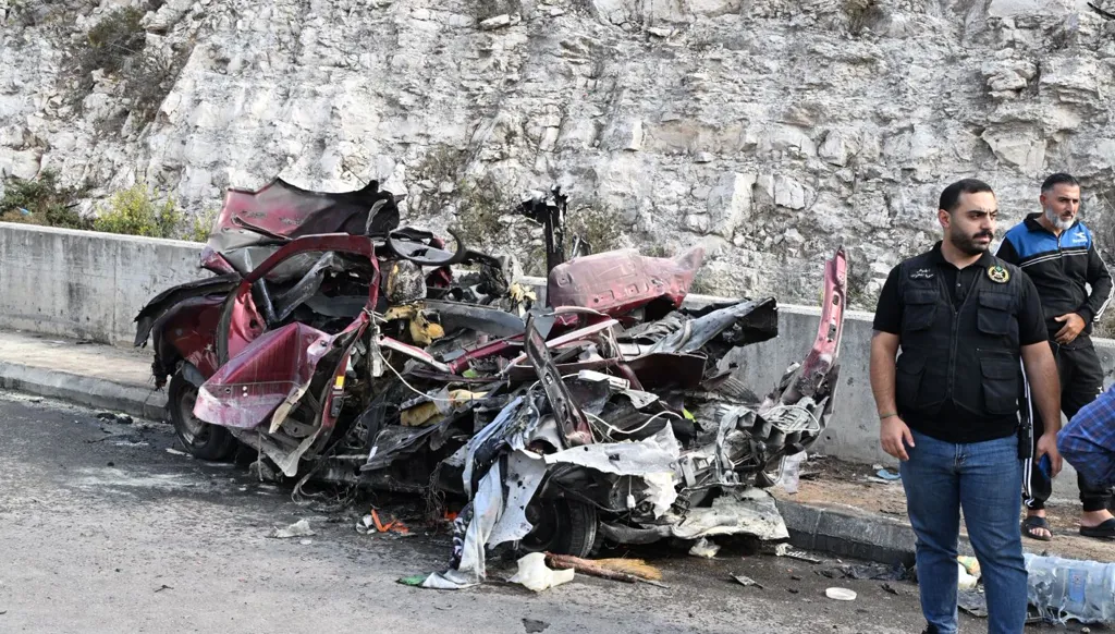 مسيَّرة إسرائيلية تستهدف سيارة في كفردجال (حسام شبارو)