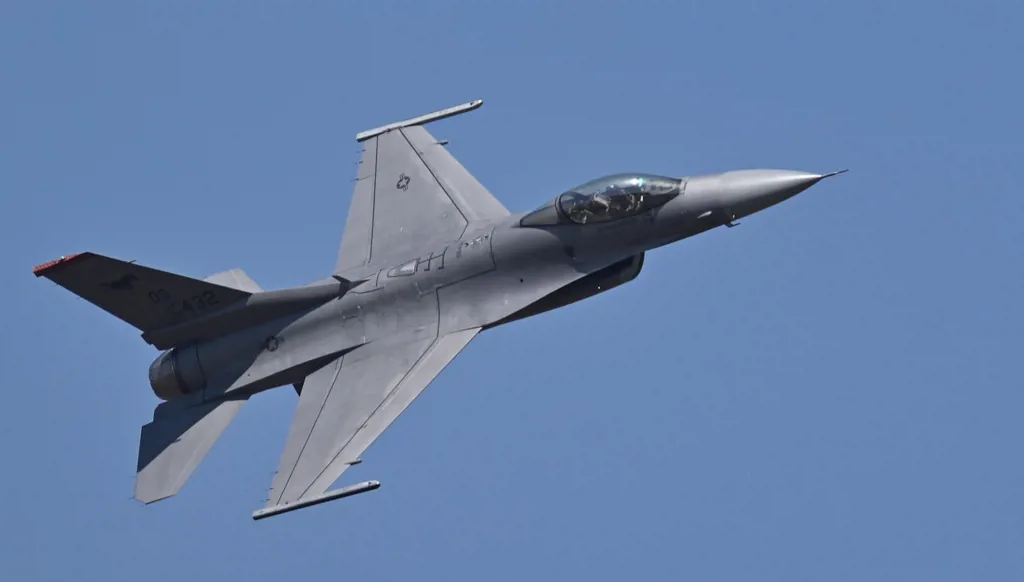 تايوان: طائرات إف-16 الأميركية ستبدأ في الوصول هذا العام