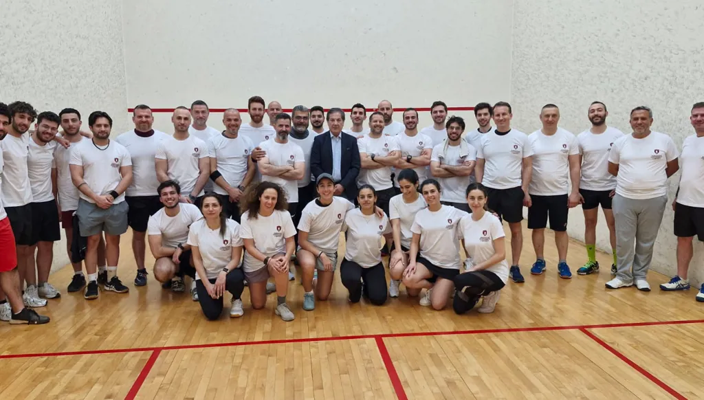 الجامعة الأميركية تستضيف الدورة المفتوحة للسكواش