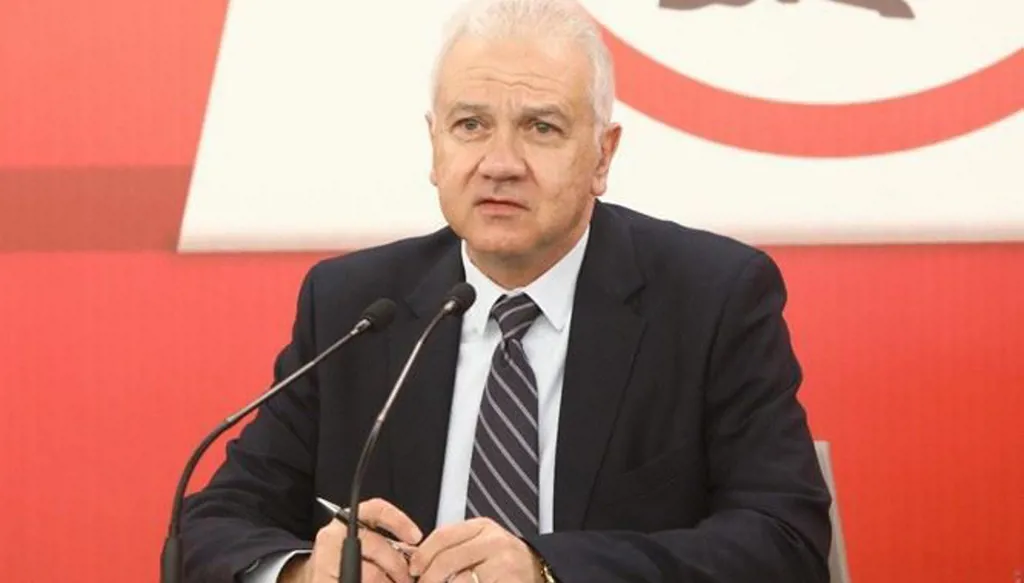 فادي كرم يعلن انتهاء مهماته النيابية بعد 13 عاماً