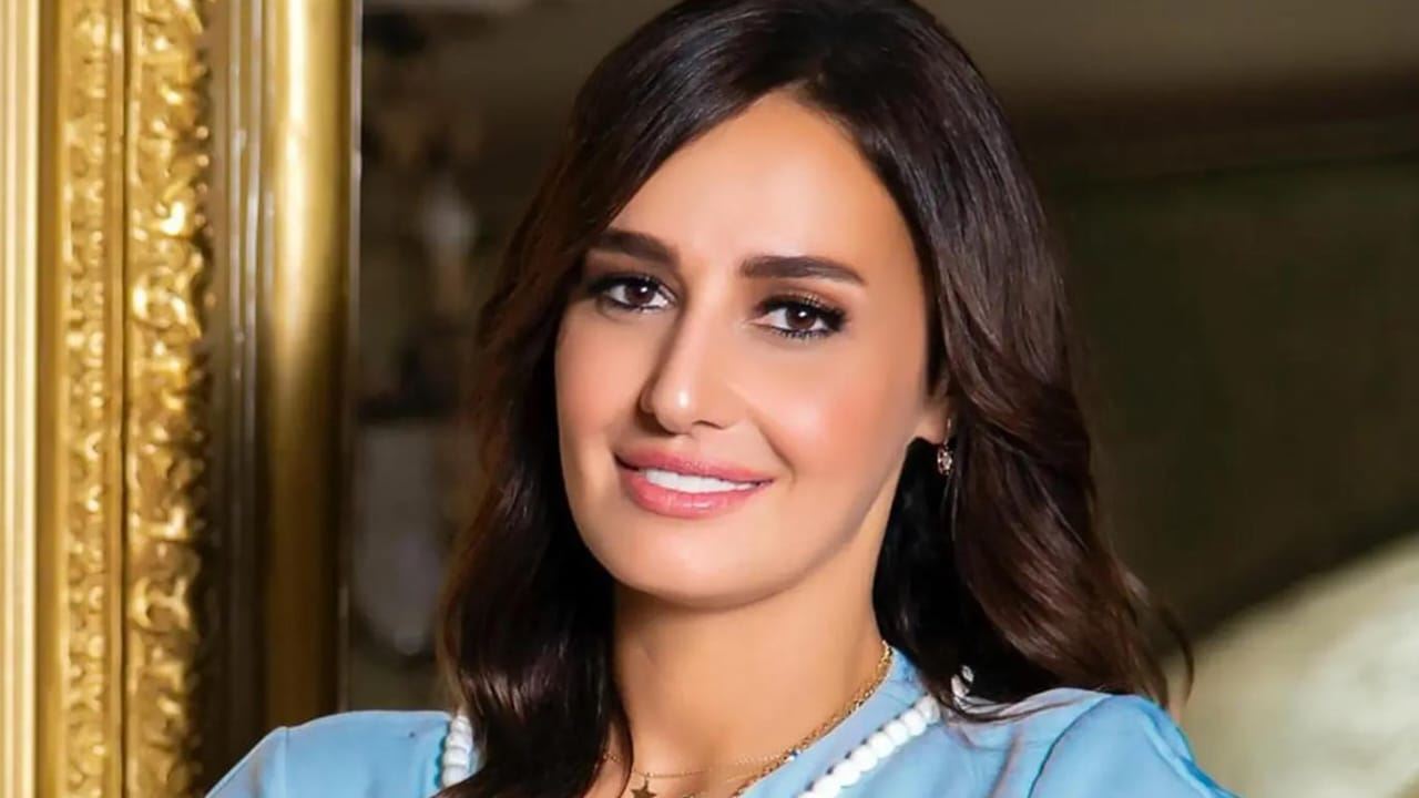 حلا شيحة تروي "معاناتها" خلال الزواج... ونقيب الممثلين يؤكد عودتها للساحة الفنية (فيديو)