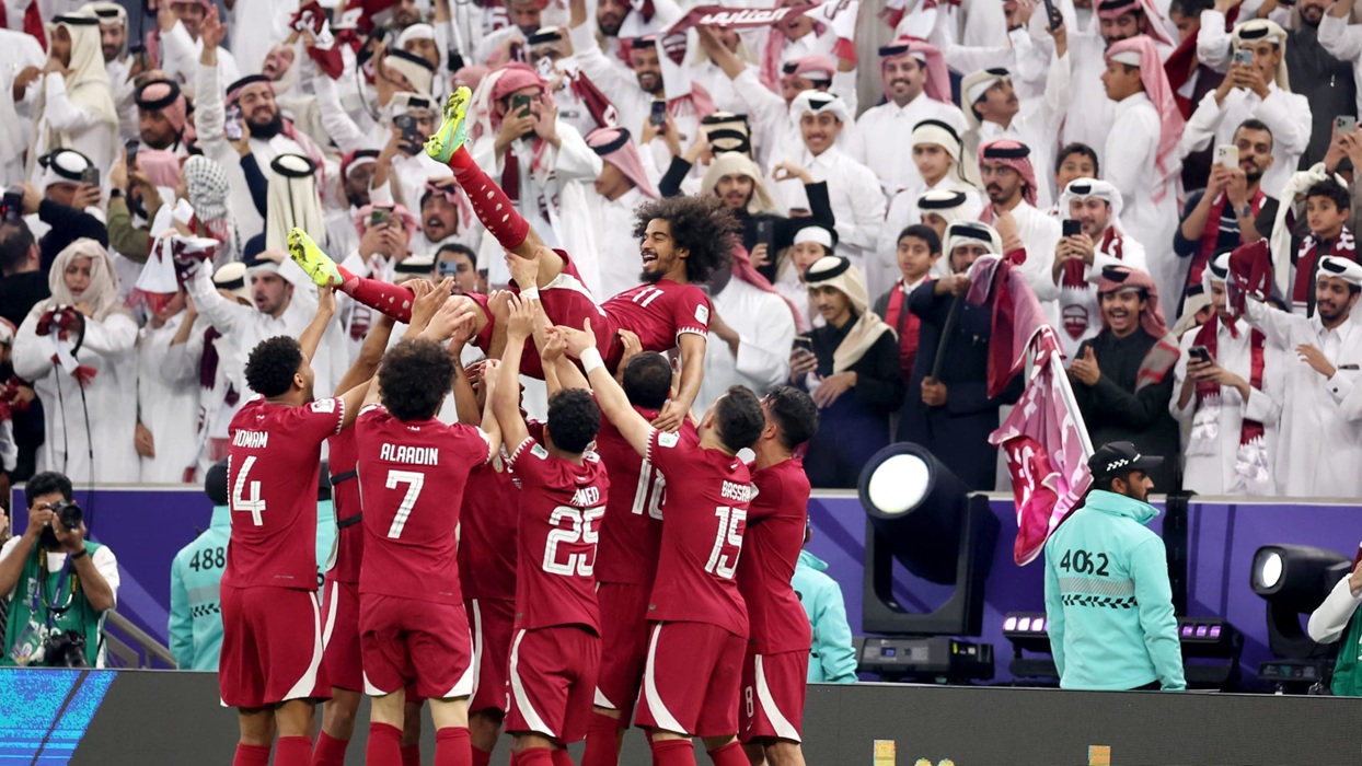 لاعبو قطر.