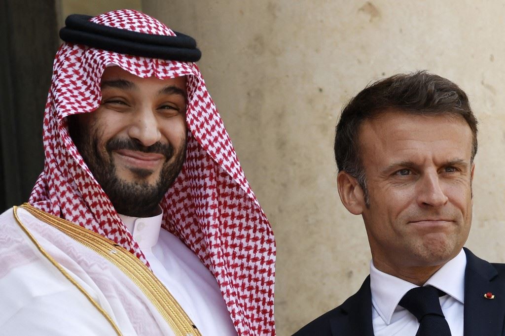 "مواصلة تطوير وتعميق الشراكة"... بن سلمان وماكرون: لضرورة الإنهاء السريع للفراغ السياسي المؤسّساتي في لبنان (صور - فيديو)