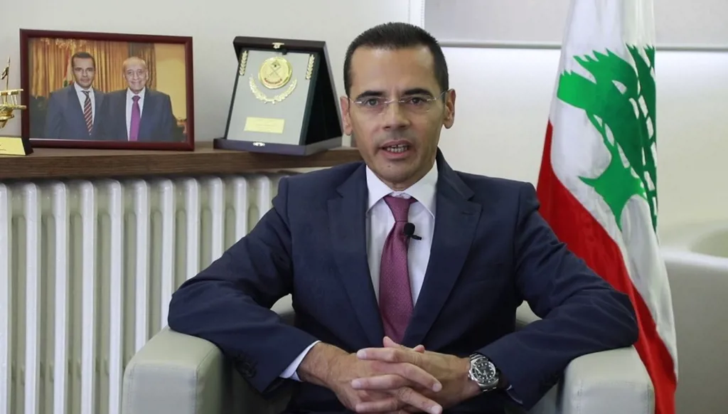 ماذا قال النائب فادي علامة عن خبر توقيفه بسبب الإشكال في مطار بيروت؟