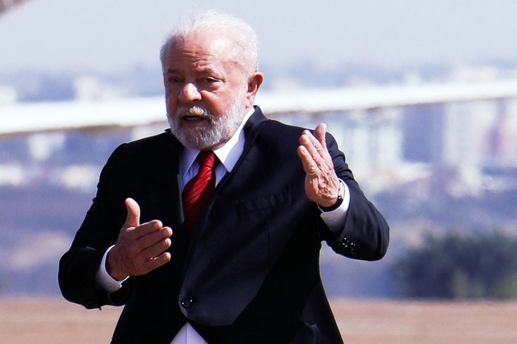 رئيس البرازيل قد يخضع لجراحة لعلاج ألم في الفخذ