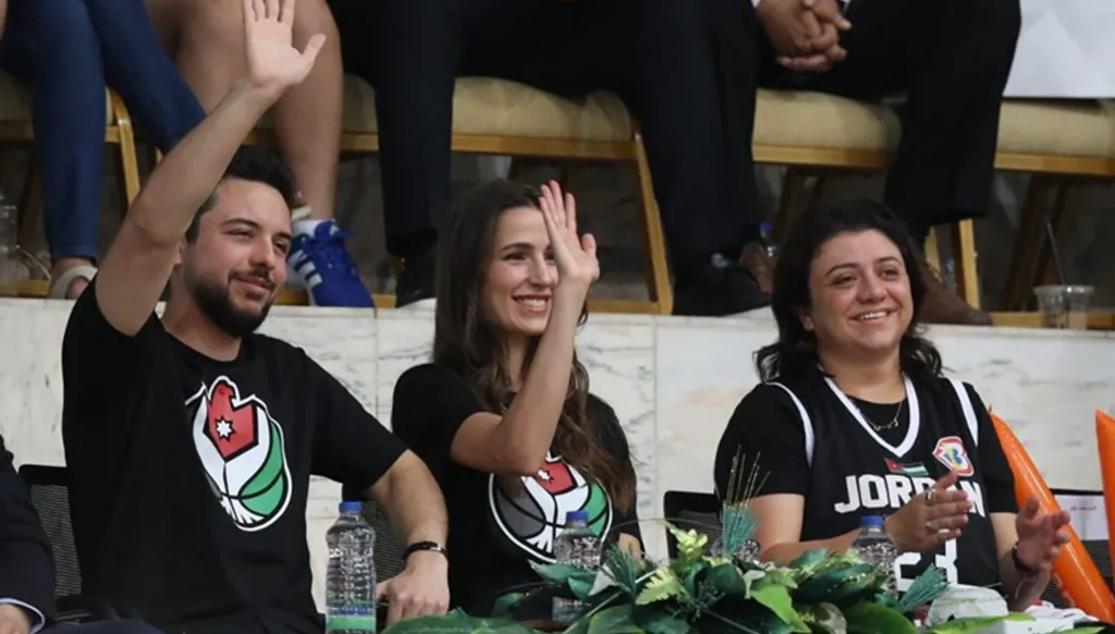 ولي العهد الأردني يساند موسى التعمري في مغامرته الجديدة