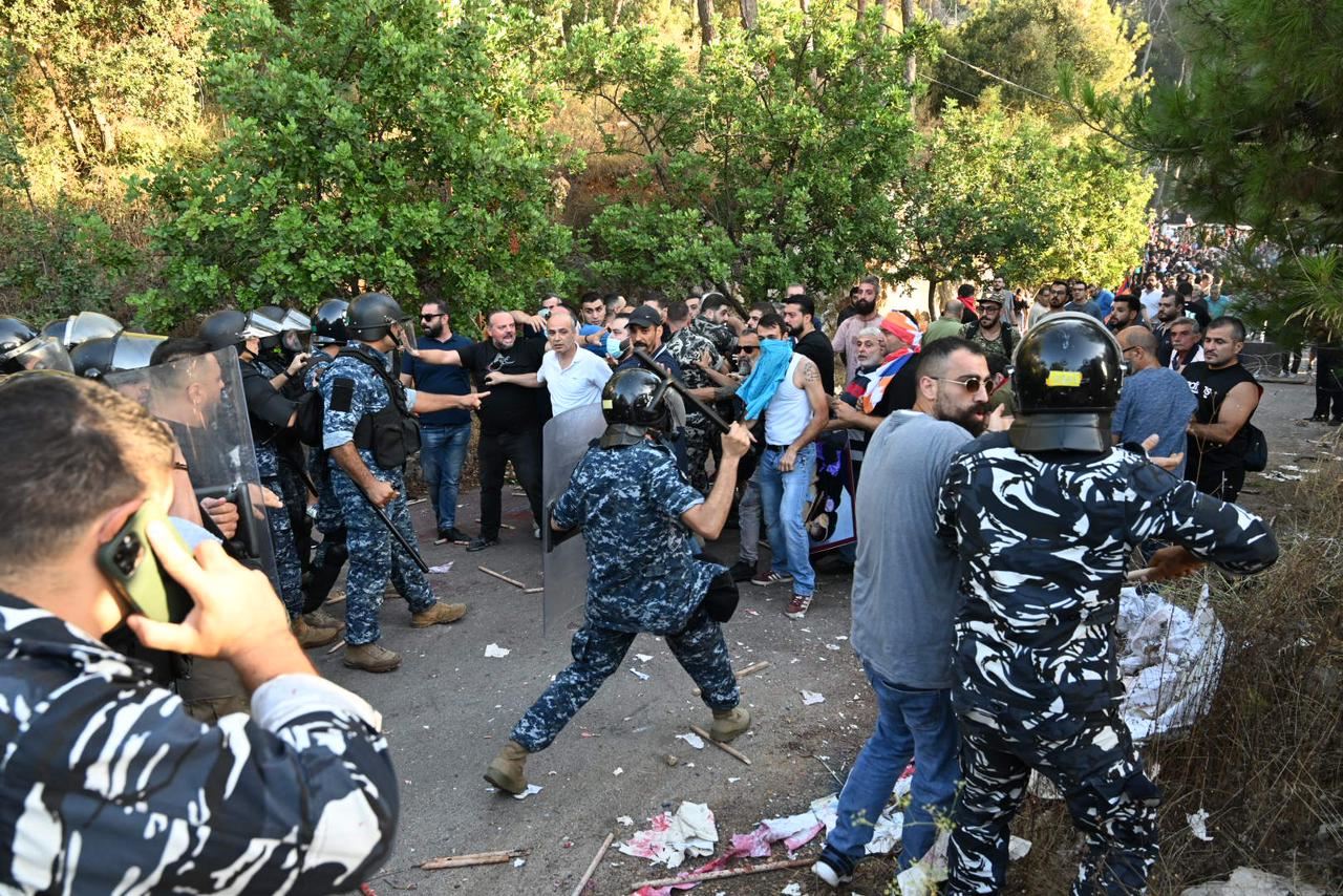 (حسام شبارو).