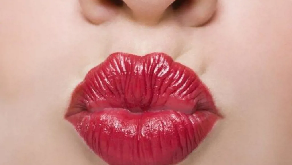 "قُبلة" تُكلّف صاحبتها 10 سنوات في السجن!