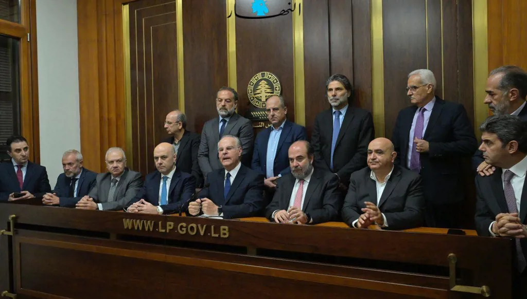 نواب من "الجمهورية القوية" يسألون الحكومة عن تنفيذ قرار سحب السلاح غير الشرعي