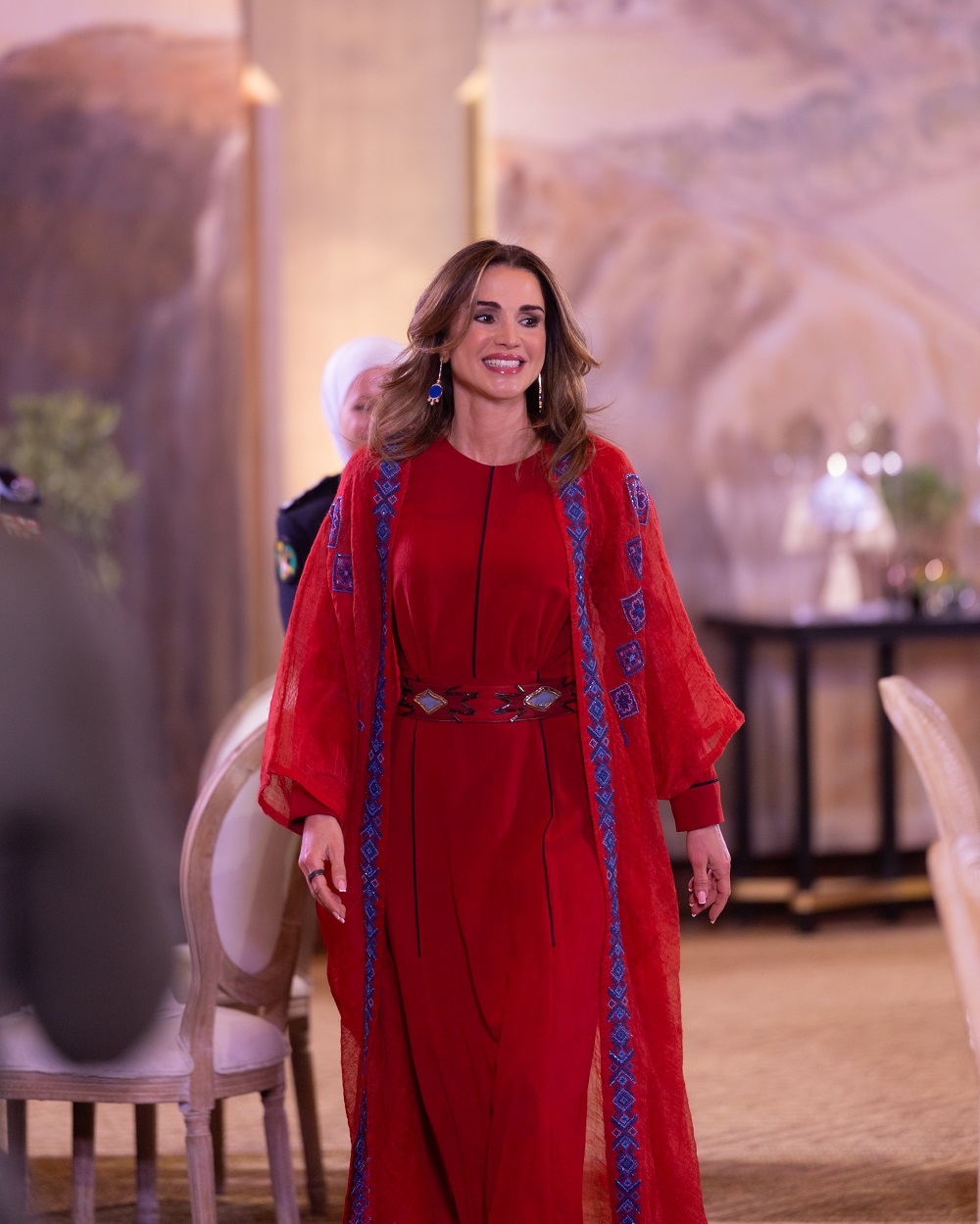 اناقة الملكة رانيا في مأدبة إفطار نشميات القوات المسلحة 
