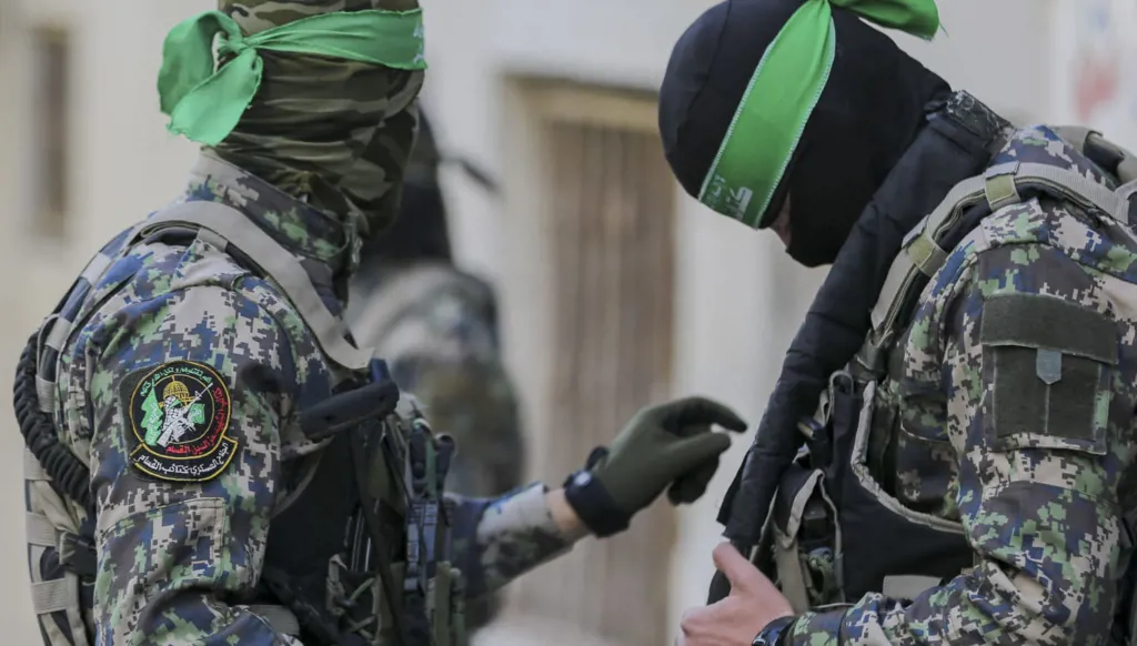 حماس: لفرض عقوبات على إسرائيل