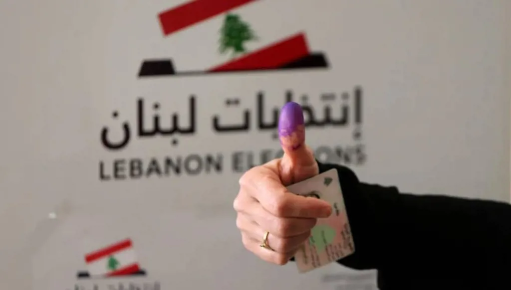 معركة انتخابية بين نائب حالي ومصرفي كبير