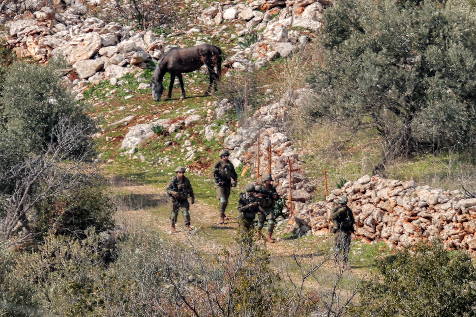 عناصر من الجيش الإسرائيلي في جنوب لبنان (أرشيفية)