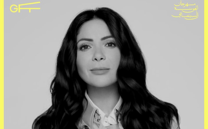 الممثلة المصرية منى زكي، التي يكرّمها مهرجان الجونة السينمائي بجائزة الإنجاز الإبداعي في دورته التاسعة. (مهرجان الجونة السينمائي)