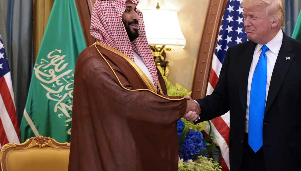 ولي العهد السعودي الأمير محمد بن سلمان والرئيس الأميركي دونالد ترامب (وكالات)