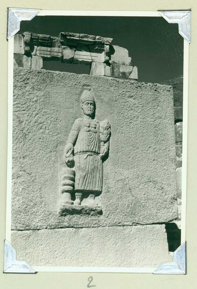 جدارية من معبد نيحا في البقاع.