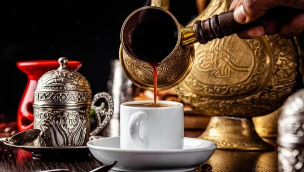 القهوة عند العرب: فقهٌ وشعرٌ ونثرٌ وأمثال