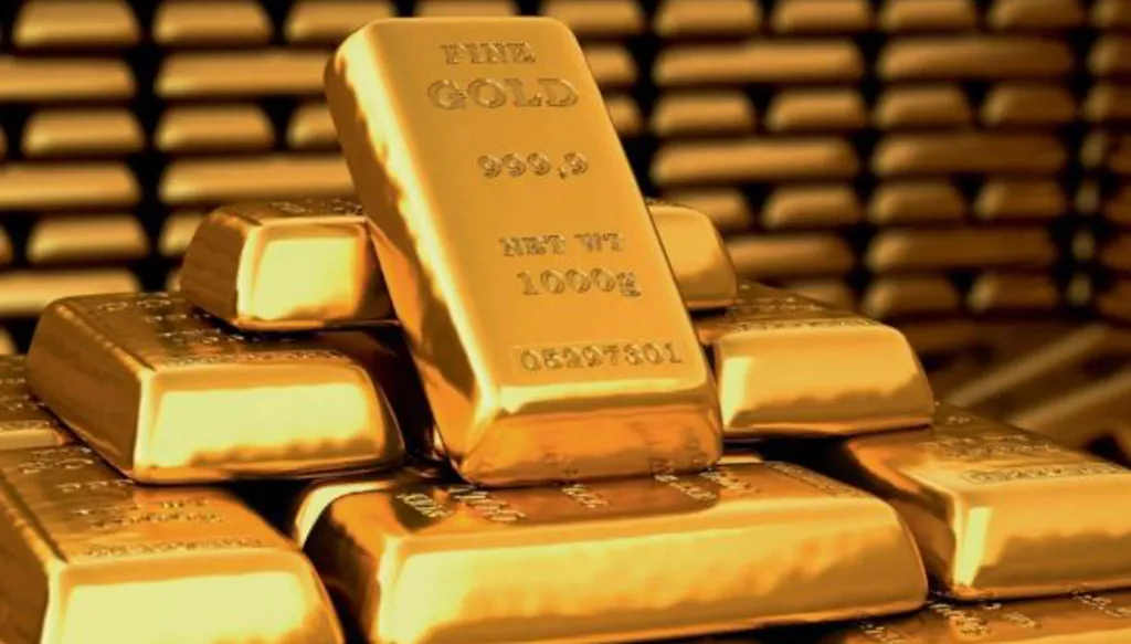 الذهب يرتفع إلى 3,300 دولار للأوقية لأول مرة في تاريخه