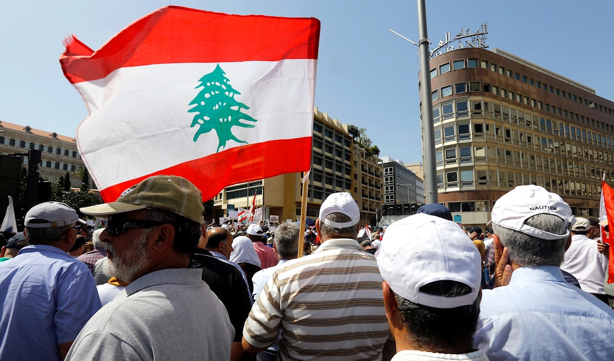 مظاهرة للموظفيبن (أرشيف- انترنت).