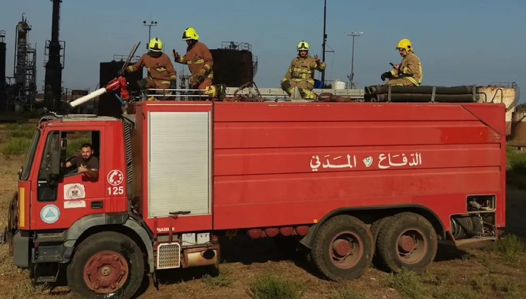 استهداف إسرائيلي يودي بحياة عنصر في الدفاع المدني اللبناني... من هو؟