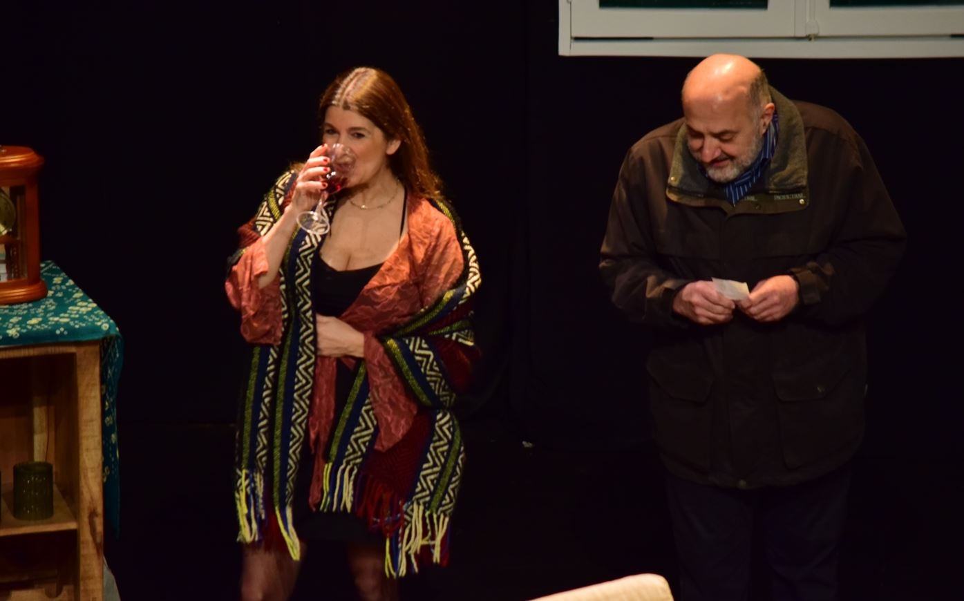 بِتِّي توتل وجاك مخباط: الثنائيُّ الهارب 