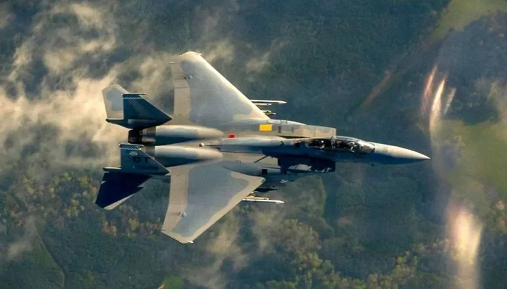 اختبارات F-15EX تقيّم أداءها ضمن بنية قتال جوي رقمية متكاملة