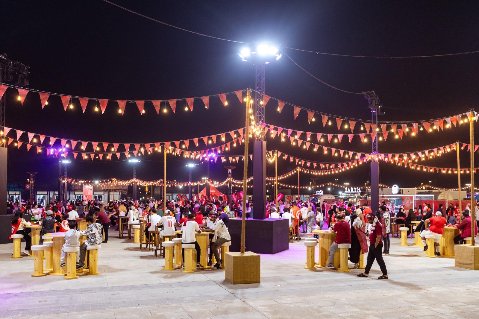 كأس العرب تجمع المشجعين في مكان واحد.