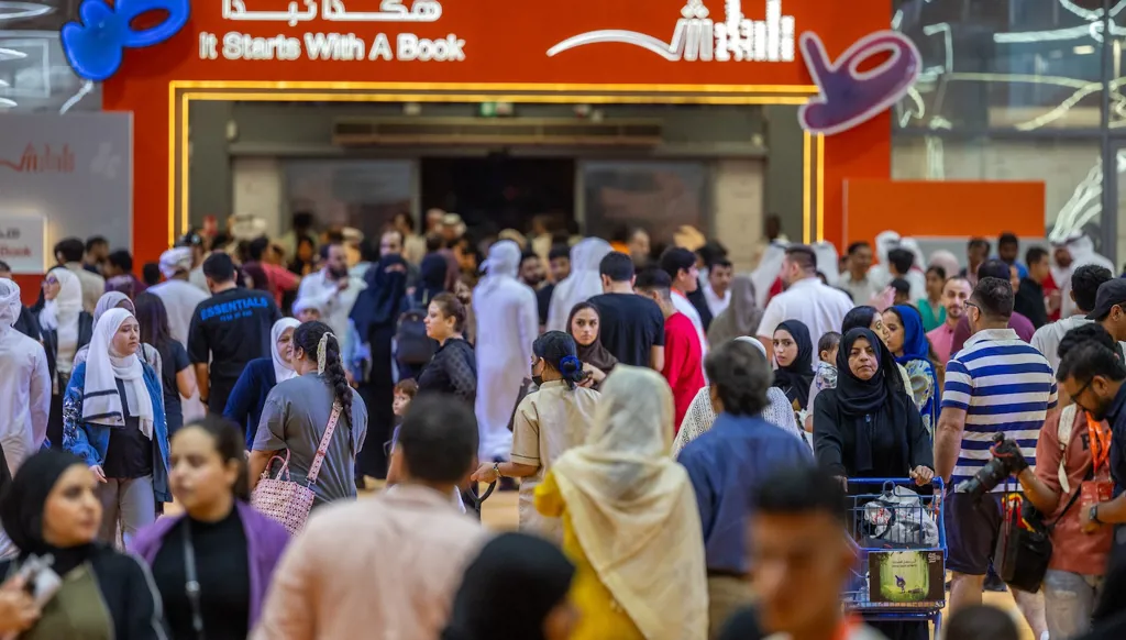 من الرواية إلى دور النشر... فتح باب الترشّح لجوائز "الشارقة الدولي للكتاب 2025"