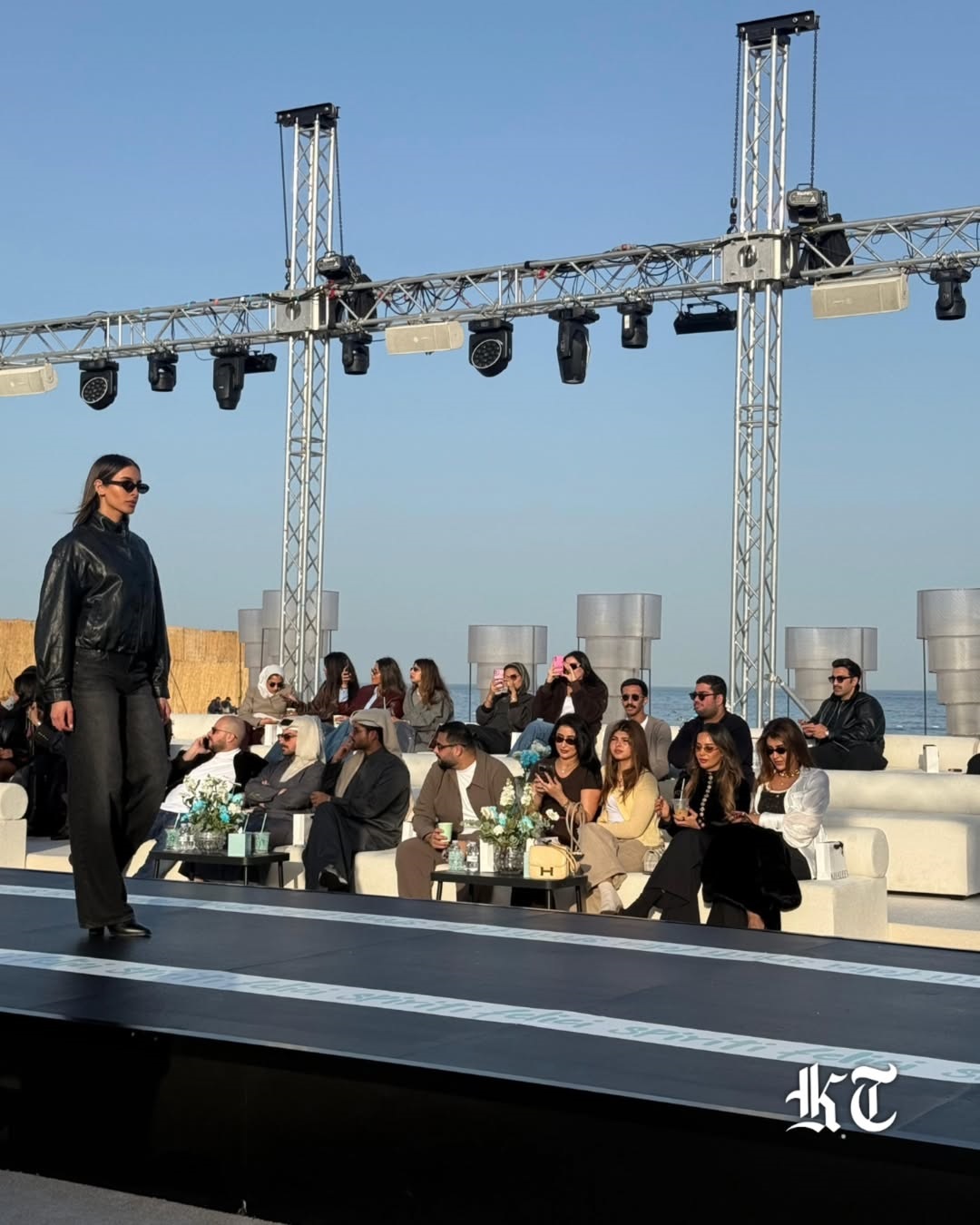 أول عرض أزياء للنظارات الشمسية في الخليج بالكويت (Kuwaiti Times)