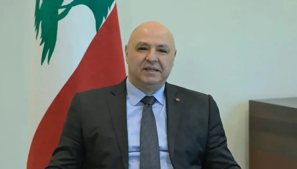 دور رئيس الجمهورية في الاستشارات: صندوق بريد أم شريك في التسمية؟