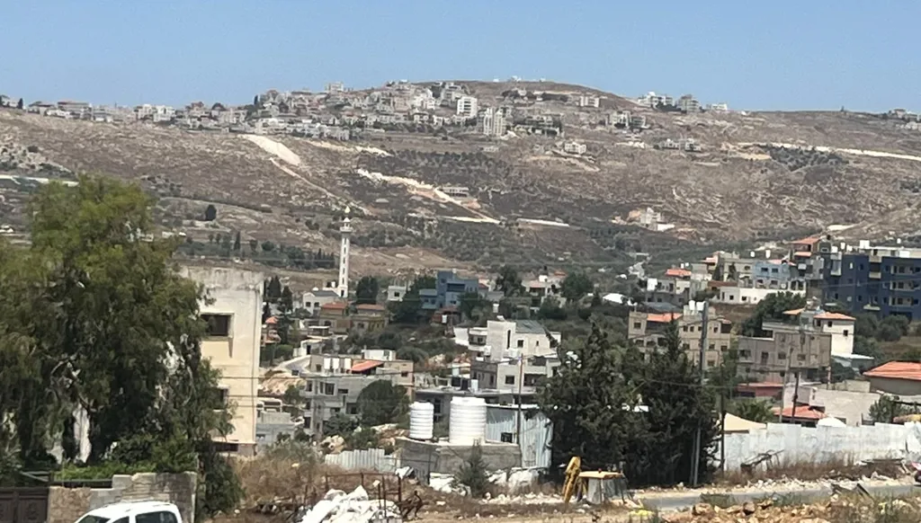 "النهار" ترصد شهادات من مجزرة تل: نتنياهو يخوض انتخاباته بتمكين المستوطنين
