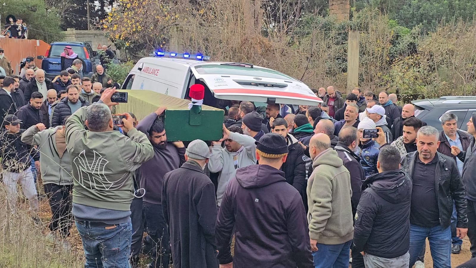 اليسار ووالدها الى مثواهما الاخير (ميشال حلاق)