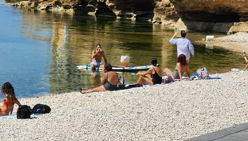درجات الحرارة فوق معدلاتها بـ10 درجات في لبنان... كتل هوائية دافئة مصدرها شمال أفريقيا