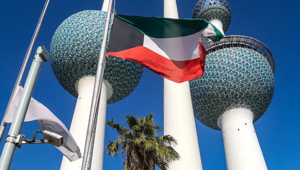 القطاع الخاص غير النفطي في الكويت يعود إلى النمو في يوليو