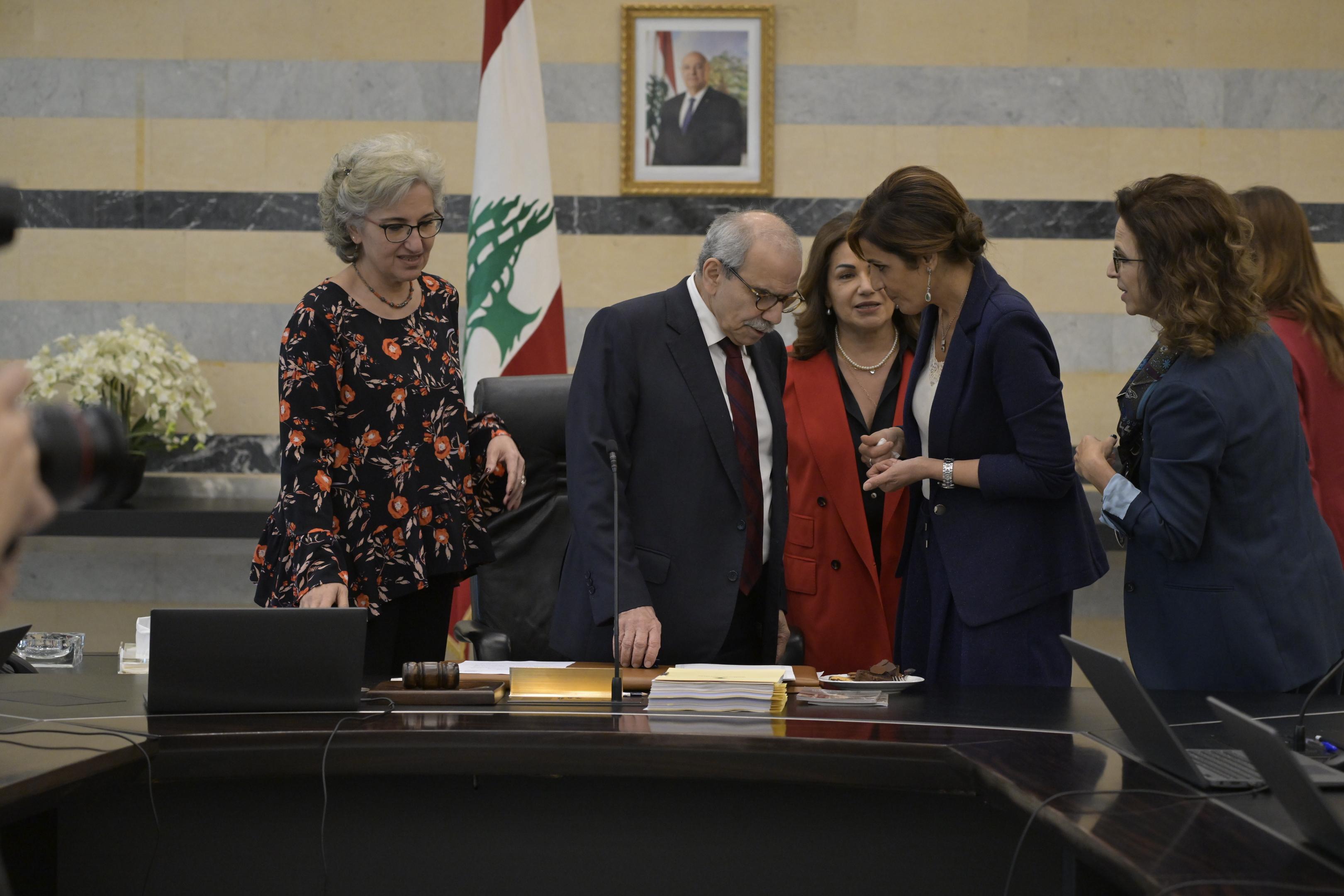 3061a0ac6bd648d9984ffdf55e054e50_155938.