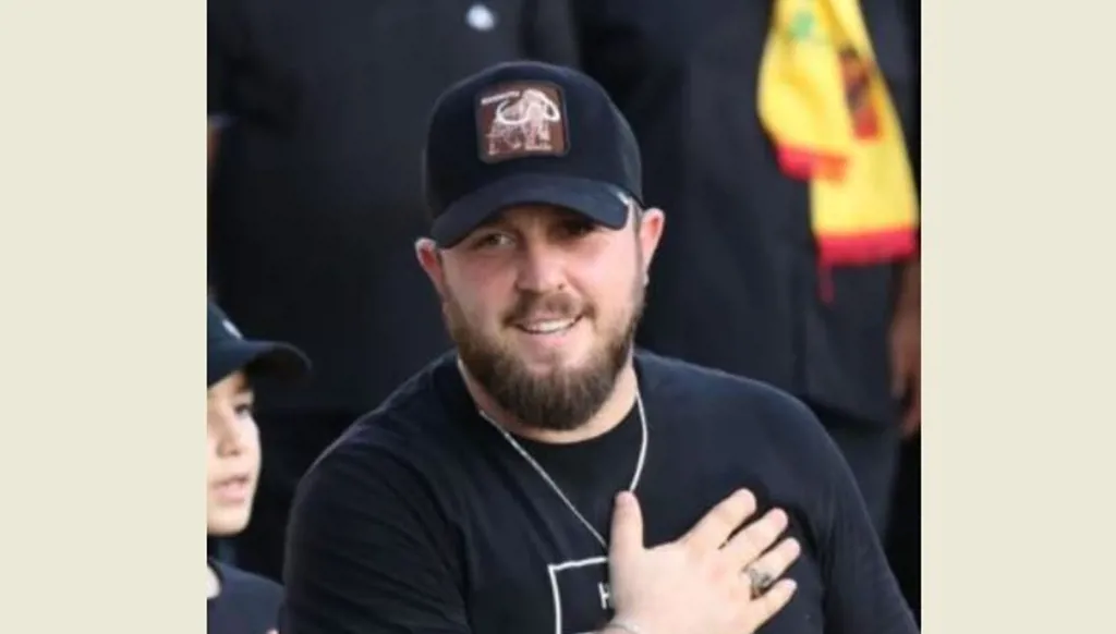 من هو الإعلامي محمد شحادة الذي قضى في الغارة على الزهراني؟