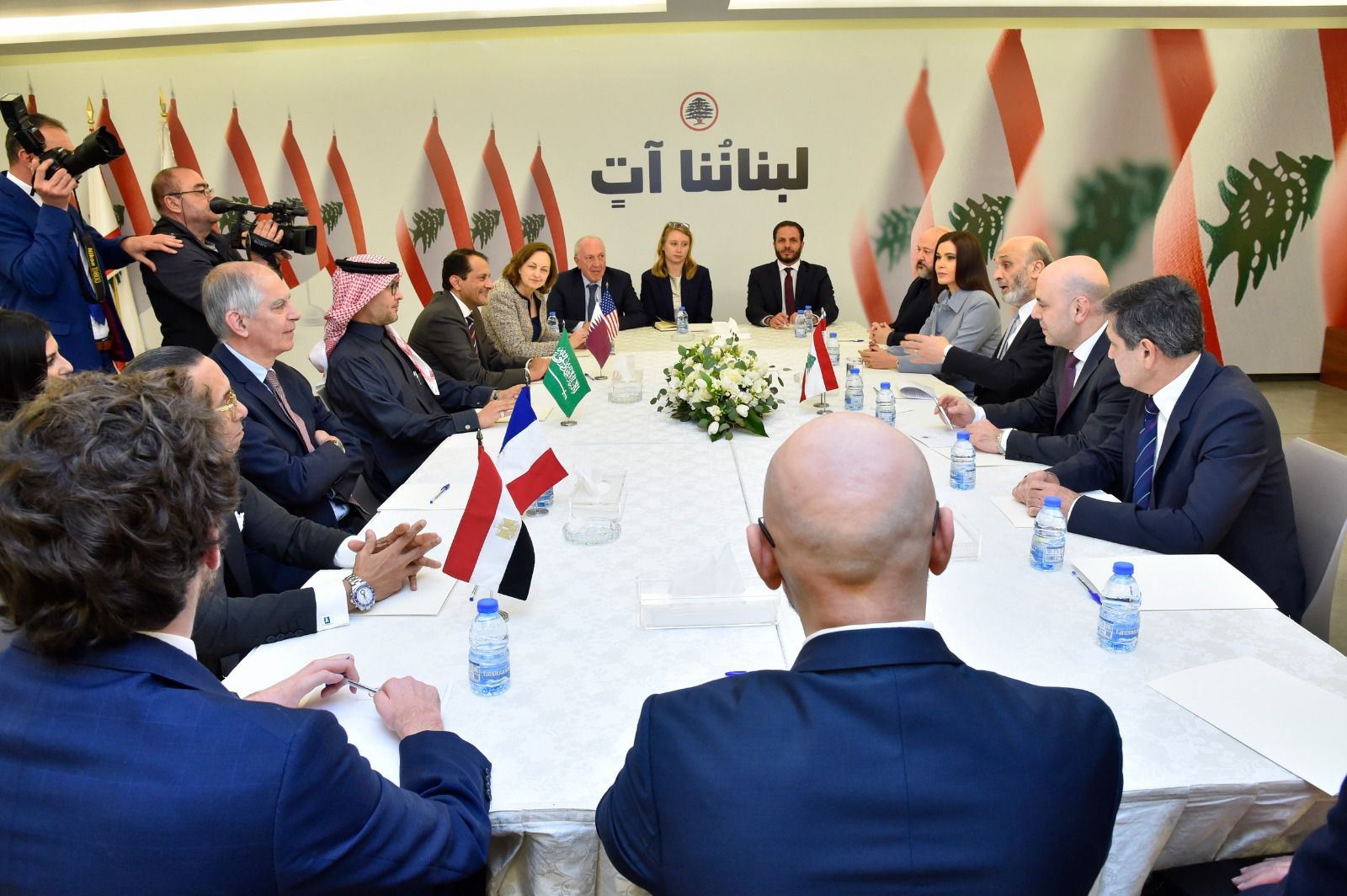 حوار "قائم" في بكركي... "رسول" بين باسيل وبرّي، وجنبلاط لـ"النهار": الأمر متروك لتيمور