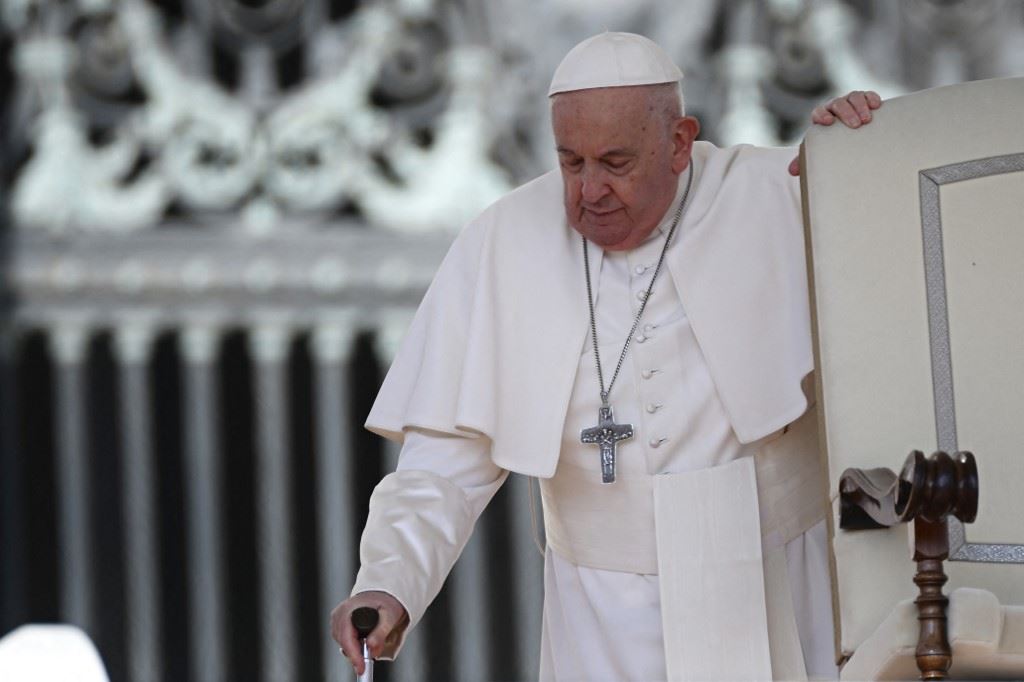 البابا فرنسيس: يجب بذل "كل الجهود" لإنهاء الحرب في أوكرانيا والشرق الأوسط