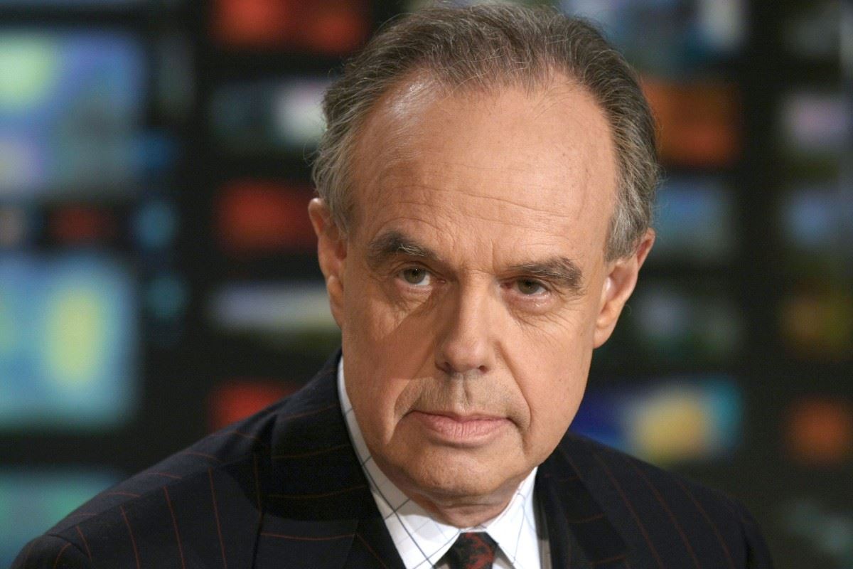 وفاة وزير الثقافة الفرنسي السابق والوجه التلفزيوني الشهير فريديريك ميتران