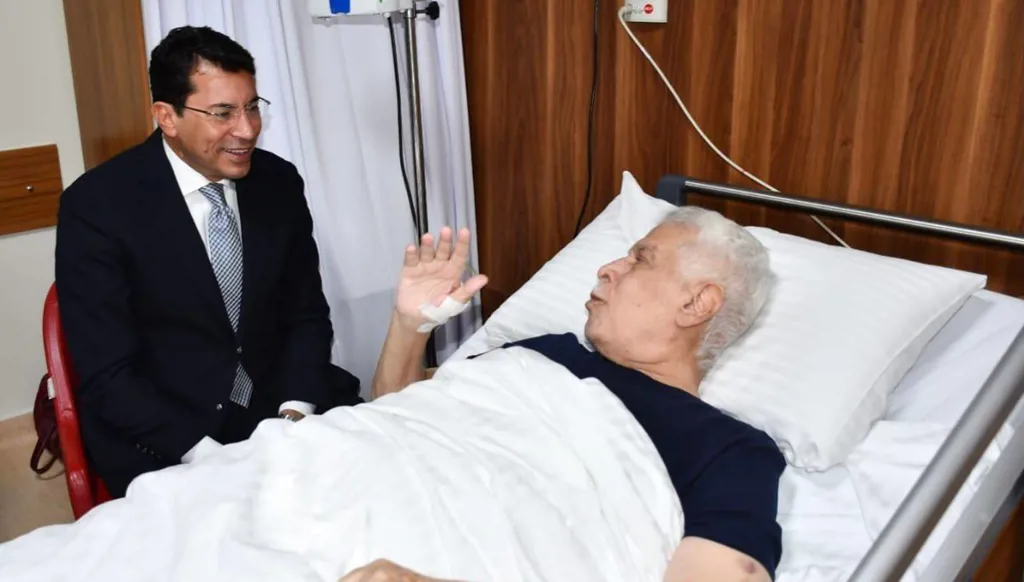 نجاح جراحة حسن شحاتة بعد 13 ساعة... أحدث تطورات حالة "المعلم" الصحية