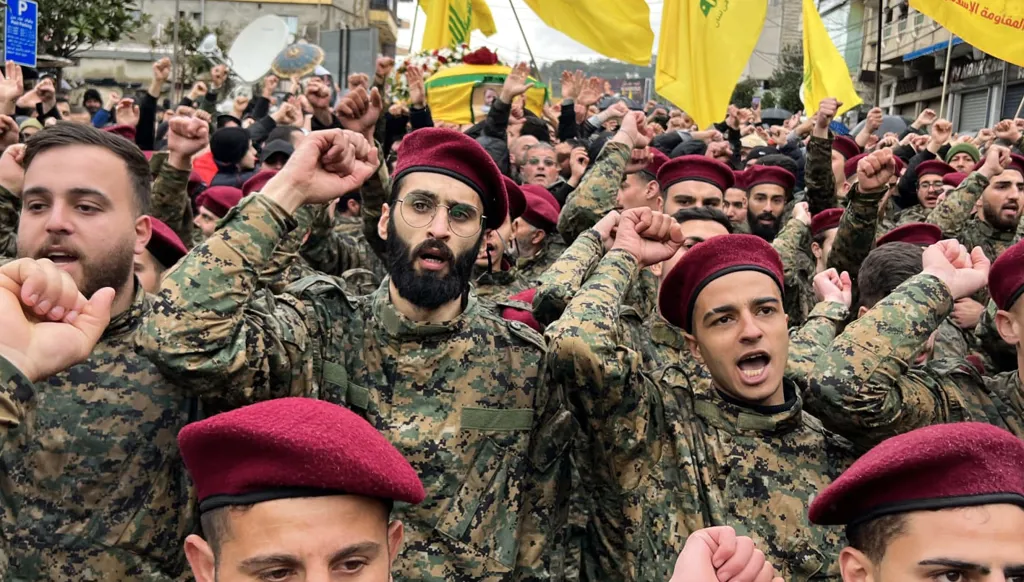 "الحزب" يريد الانتخابات تجديداً لشعبية سلاحه